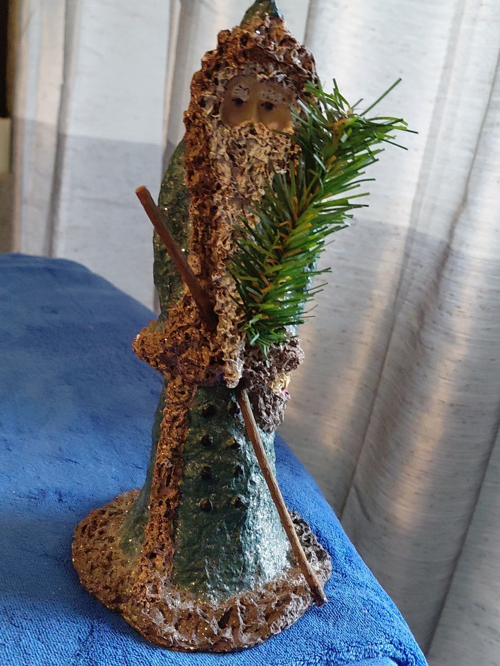 Enesco 1996 BELSNICKLE Figurine Linda Lindquist Balwin. Santa, Staff And Branch